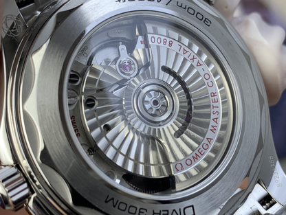 Luxury Fashion Men's Watch - W25031410
